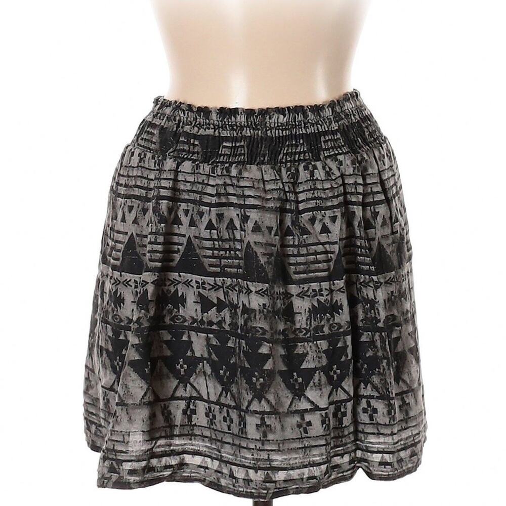 Jennyfer black and gray ornamental striped grunge skirt size xs